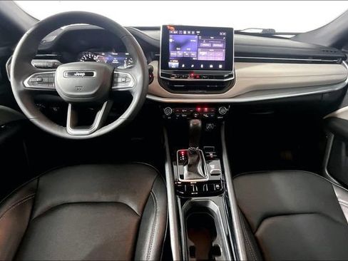 Used 2025 Jeep Compass Limited AWD/4WD image 15