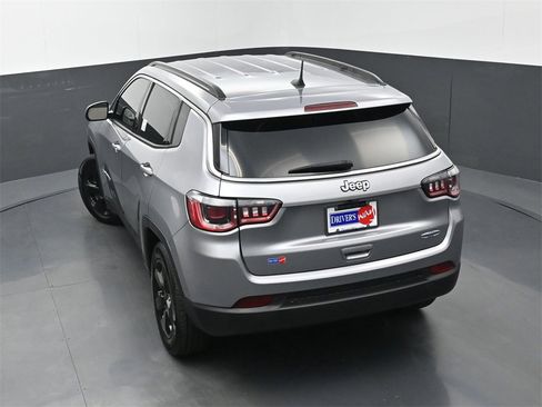 Used 2019 Jeep Compass Latitude w/ Popular Equipment Group image 33