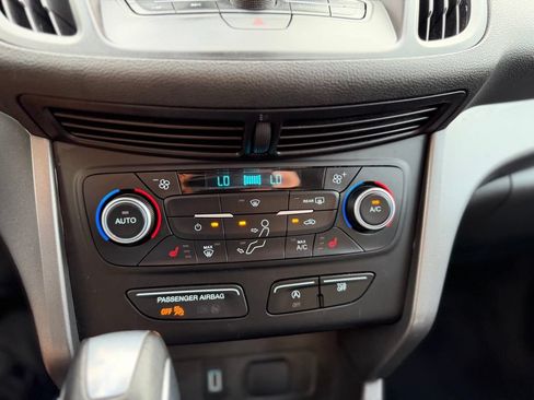 Used 2018 Ford Escape SEL AWD/4WD image 26