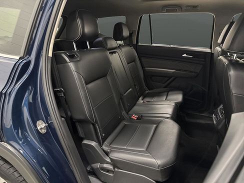 Used 2023 Volkswagen Atlas SE w/ Panoramic Sunroof Package image 30