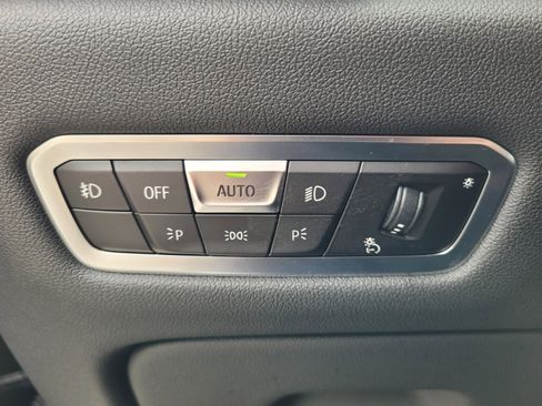 Used 2021 BMW X6 M50i w/ Executive Package image 22