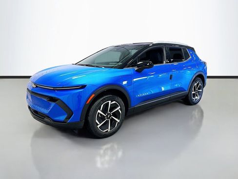 New 2026 Chevrolet Equinox EV LT FWD image 2