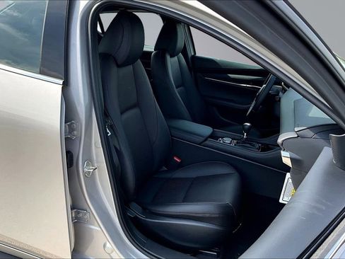 New 2026 MAZDA MAZDA3 2.5 S Hatchback w/ Premium Pkg FWD image 11