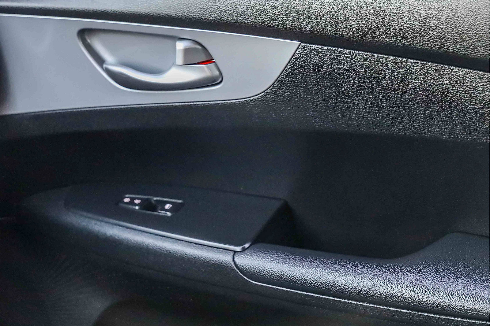 Certified 2023 Kia Forte LXS FWD image 16