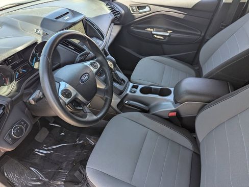 Used 2016 Ford Escape SE w/ Equipment Group 201A FWD image 16