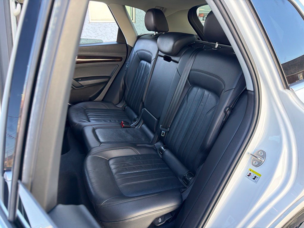 Used 2018 Audi Q5 2.0T Premium Plus w/ Premium Plus Package AWD/4WD image 25