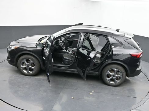 Used 2025 Ford Escape ST-Line image 45