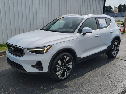Used 2024 Volvo XC40 B5 Ultimate w/ Protection Package Premier