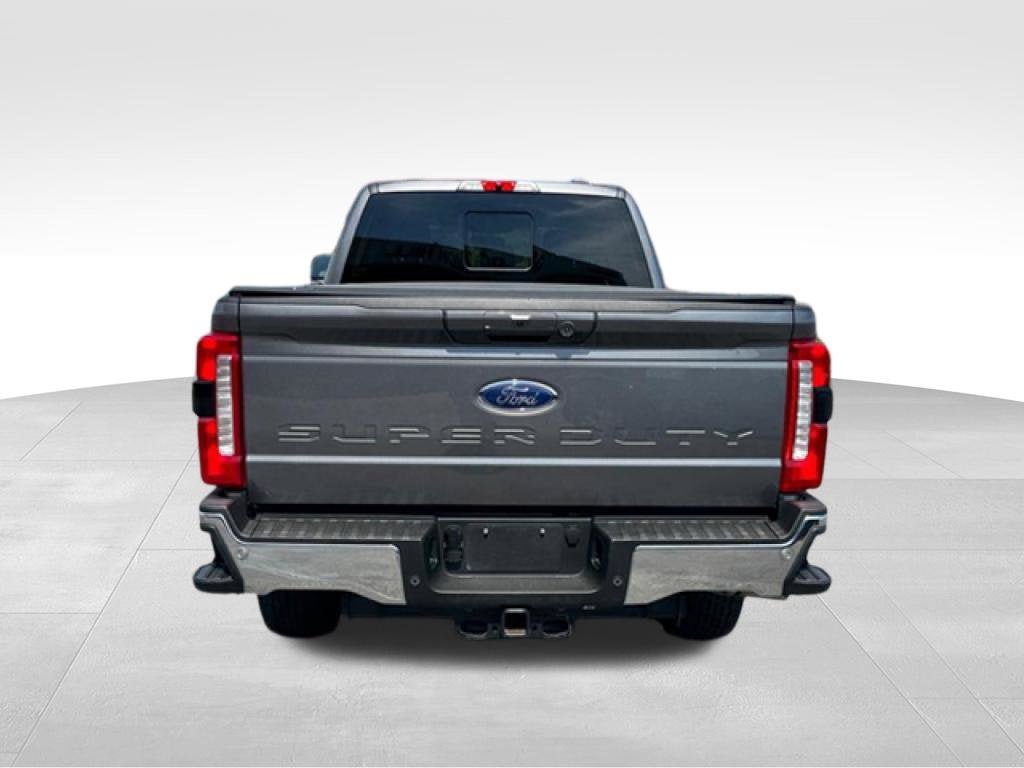 Used 2025 Ford F250 Lariat AWD/4WD image 6