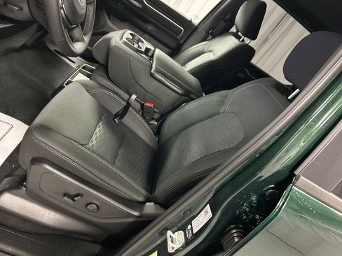 New 2026 RAM 1500 4x4 Crew Cab image 10