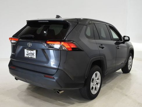 Used 2025 Toyota RAV4 LE AWD/4WD image 4