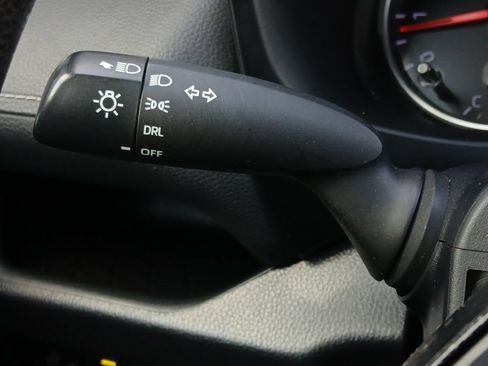 Used 2020 Toyota RAV4 LE FWD image 12