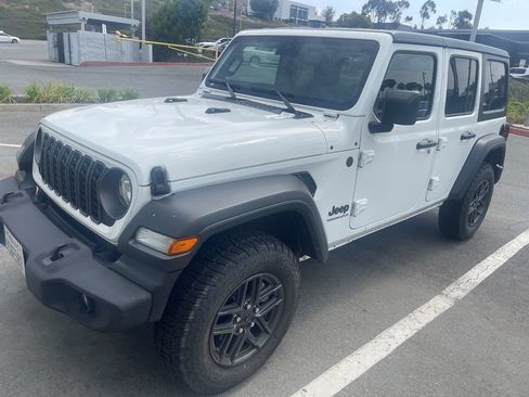 Used 2025 Jeep Wrangler Unlimited Sport AWD/4WD image 1