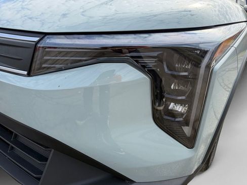 Certified 2025 Kia K4 LXS image 9