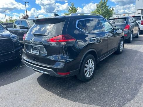 Used 2019 Nissan Rogue SV FWD image 4