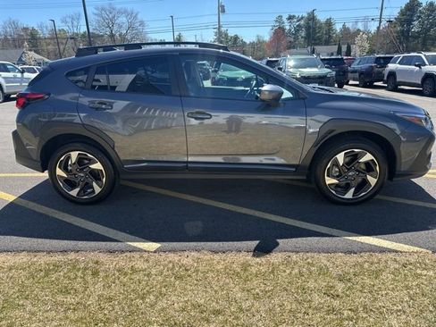 Used 2025 Subaru Crosstrek 2.5i Limited AWD/4WD image 4