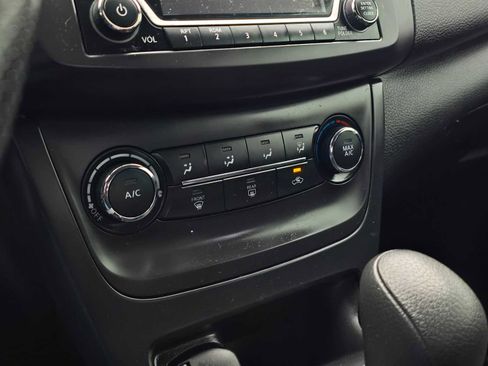 Used 2018 Nissan Sentra S image 27