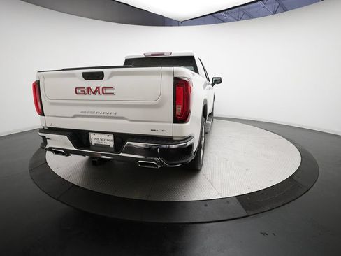 Used 2022 GMC Sierra 1500 SLT w/ SLT Convenience Package AWD/4WD image 13