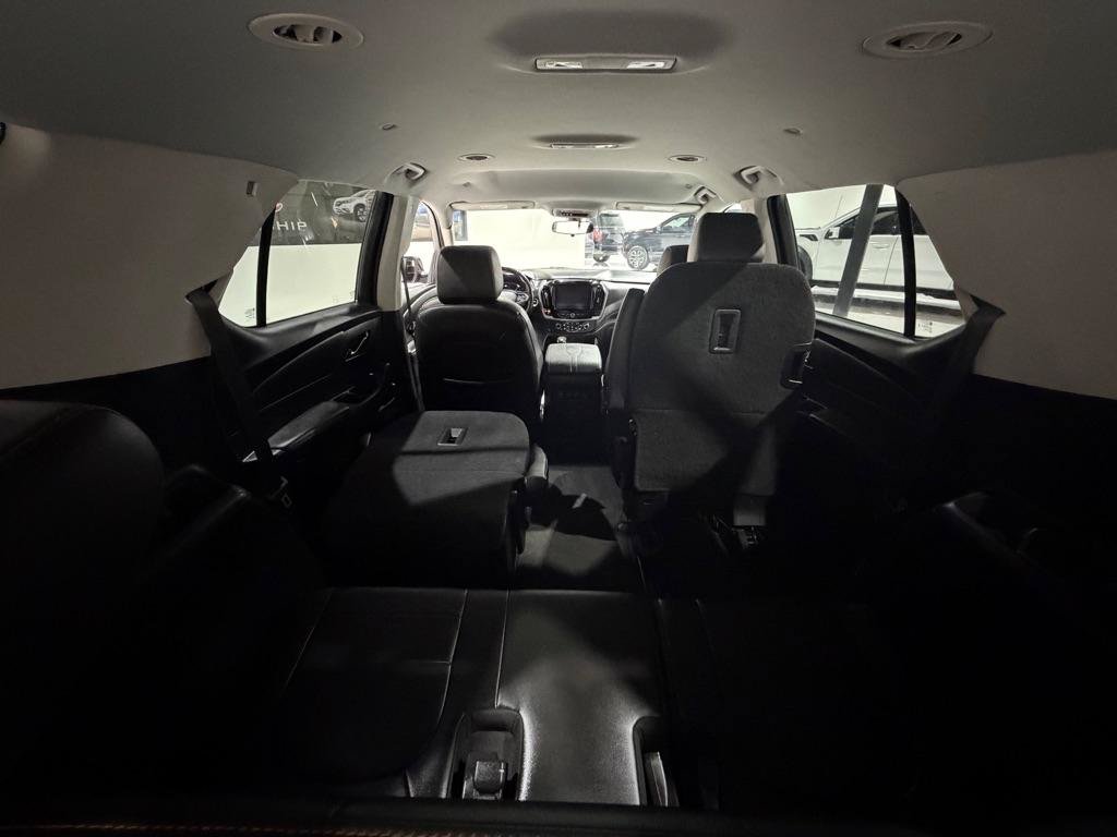 Used 2021 Chevrolet Traverse LT AWD/4WD image 16