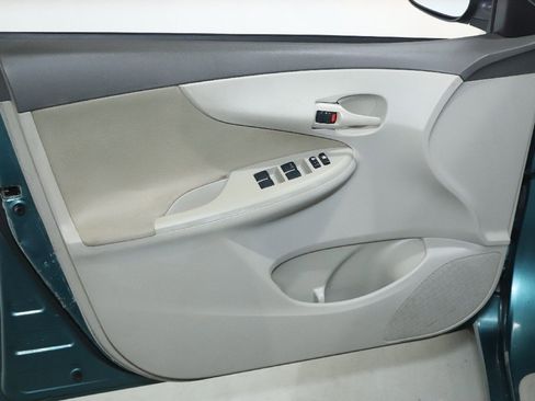 Used 2009 Toyota Corolla LE image 19