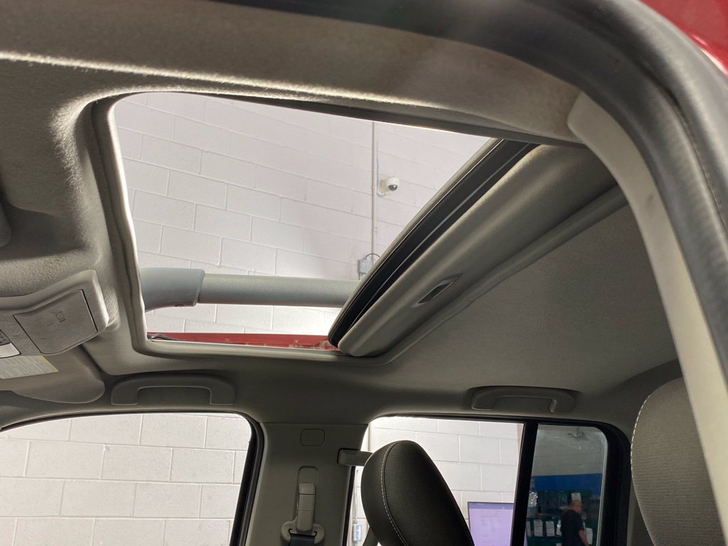 Used 2019 Nissan Frontier PRO-4X AWD/4WD image 26