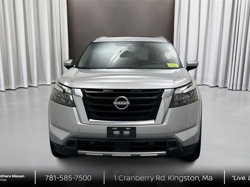 New 2025 Nissan Pathfinder Platinum w/ Cargo Package image 2