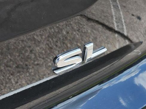 Certified 2024 Nissan Pathfinder SL FWD image 8