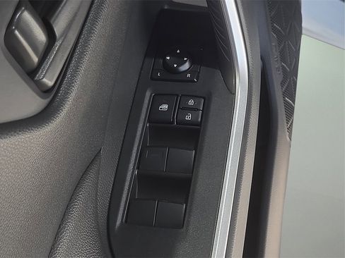 Certified 2025 Toyota RAV4 LE image 9