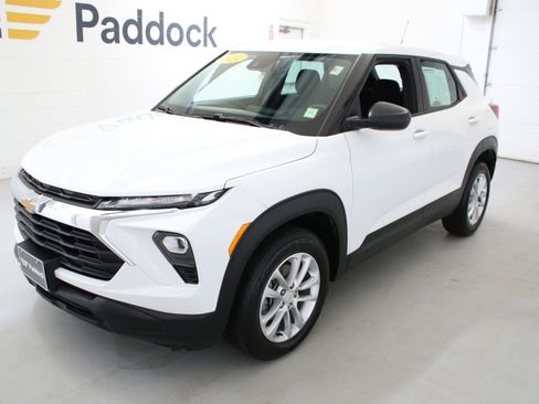 Used 2024 Chevrolet TrailBlazer LS image 50