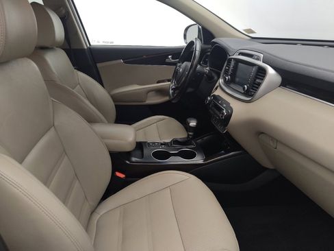 Used 2019 Kia Sorento EX FWD image 19