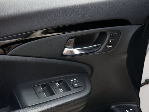 Used 2016 Honda Pilot Elite image 17