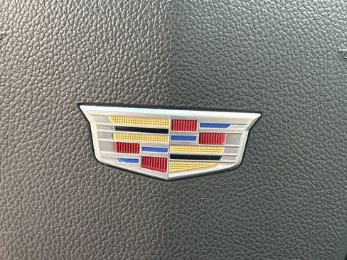 Used 2018 Cadillac Escalade Premium Luxury image 29