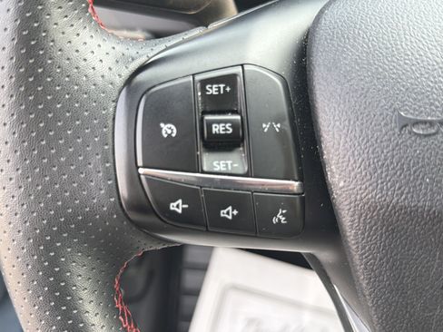 Certified 2025 Ford Escape ST-Line Select AWD/4WD image 21