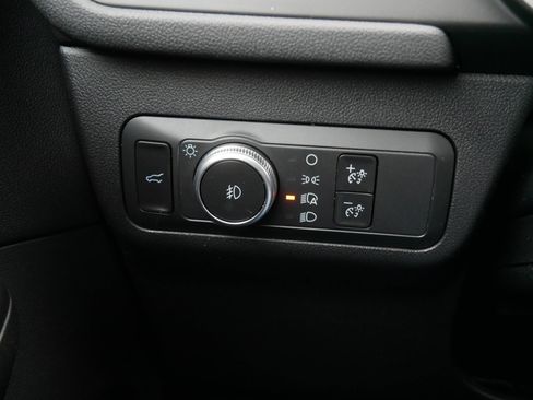 Used 2020 Ford Escape SEL image 26