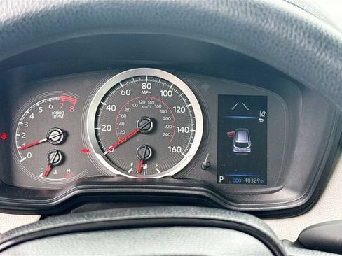 Used 2022 Toyota Corolla Cross L FWD image 12