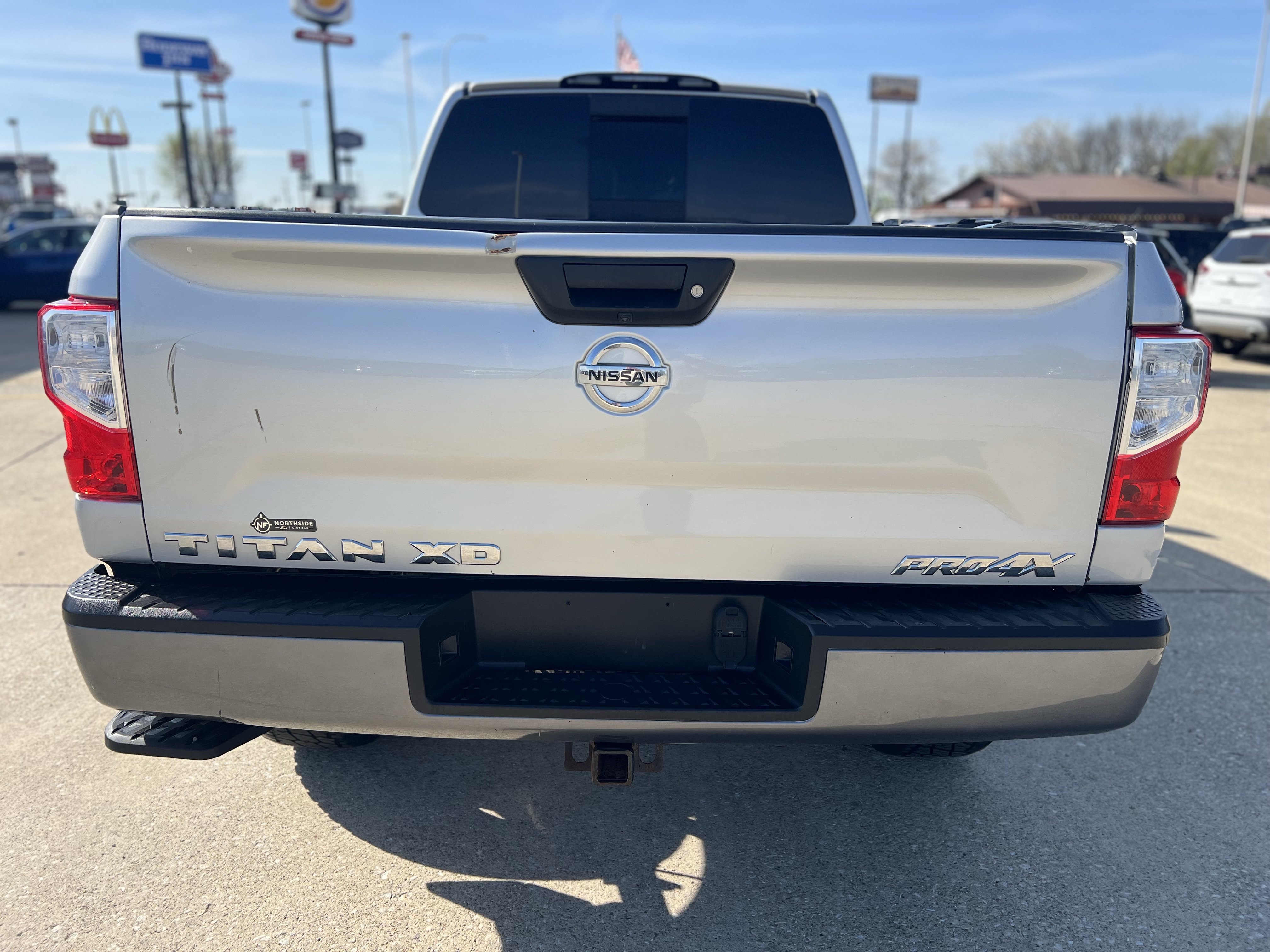 Used 2019 Nissan Titan PRO-4X AWD/4WD image 9