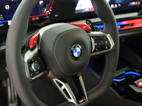 Used 2026 BMW M5 Touring AWD/4WD image 16