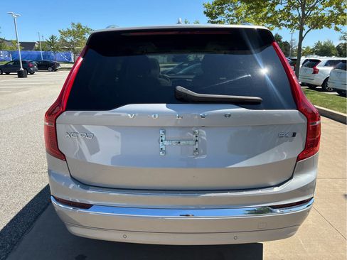 Used 2025 Volvo XC90 B6 Plus w/ Protection Package Premier AWD/4WD image 9