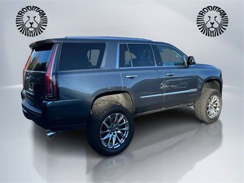 Used 2020 Cadillac Escalade Luxury image 5