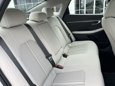 Used 2022 Hyundai Sonata SEL w/ Convenience Package FWD image 17