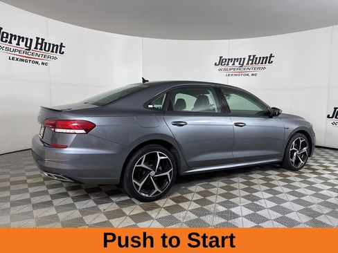 Used 2020 Volkswagen Passat 2.0T R-Line image 5