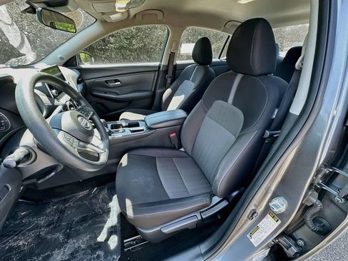 Used 2025 Nissan Sentra SV FWD image 27