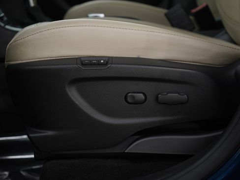 Used 2019 Buick Encore Essence w/ Experience Buick Package image 19