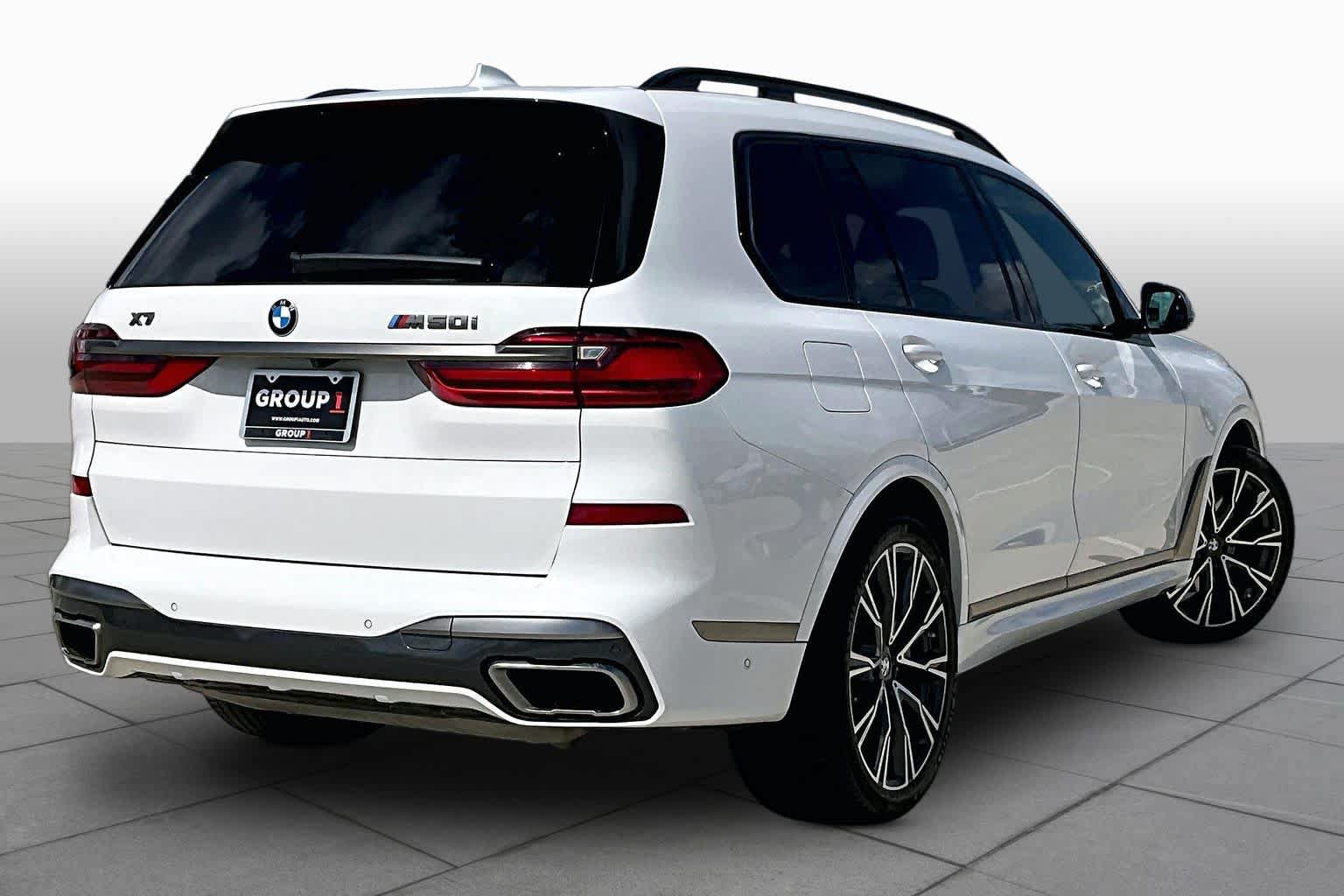 Used 2022 BMW X7 M50i w/ Cold Weather Package AWD/4WD image 12