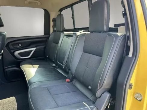 Used 2018 Nissan Titan PRO-4X AWD/4WD image 12