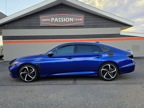 Used 2019 Honda Accord Sport image 2