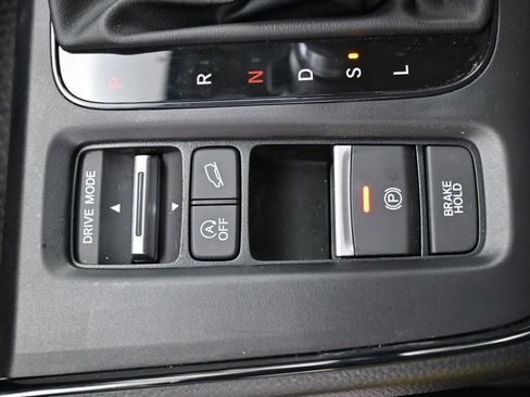 Used 2024 Honda CR-V LX image 14