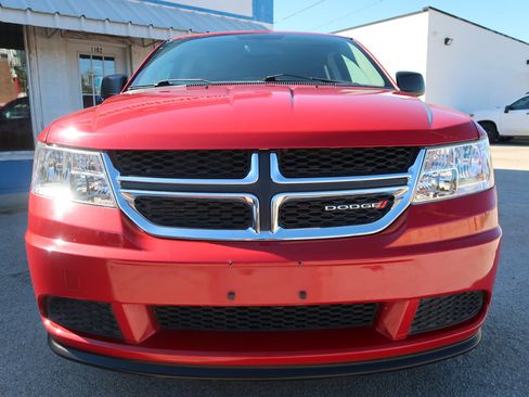 Used 2015 Dodge Journey SE w/ Flexible Seating Group image 9