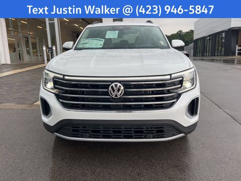 New 2026 Volkswagen Atlas SE FWD image 2
