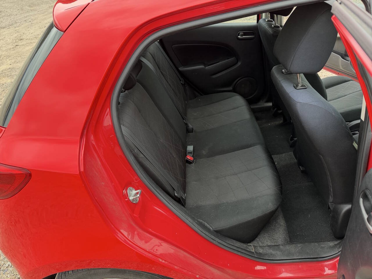 Used 2013 MAZDA MAZDA2 Sport FWD image 25